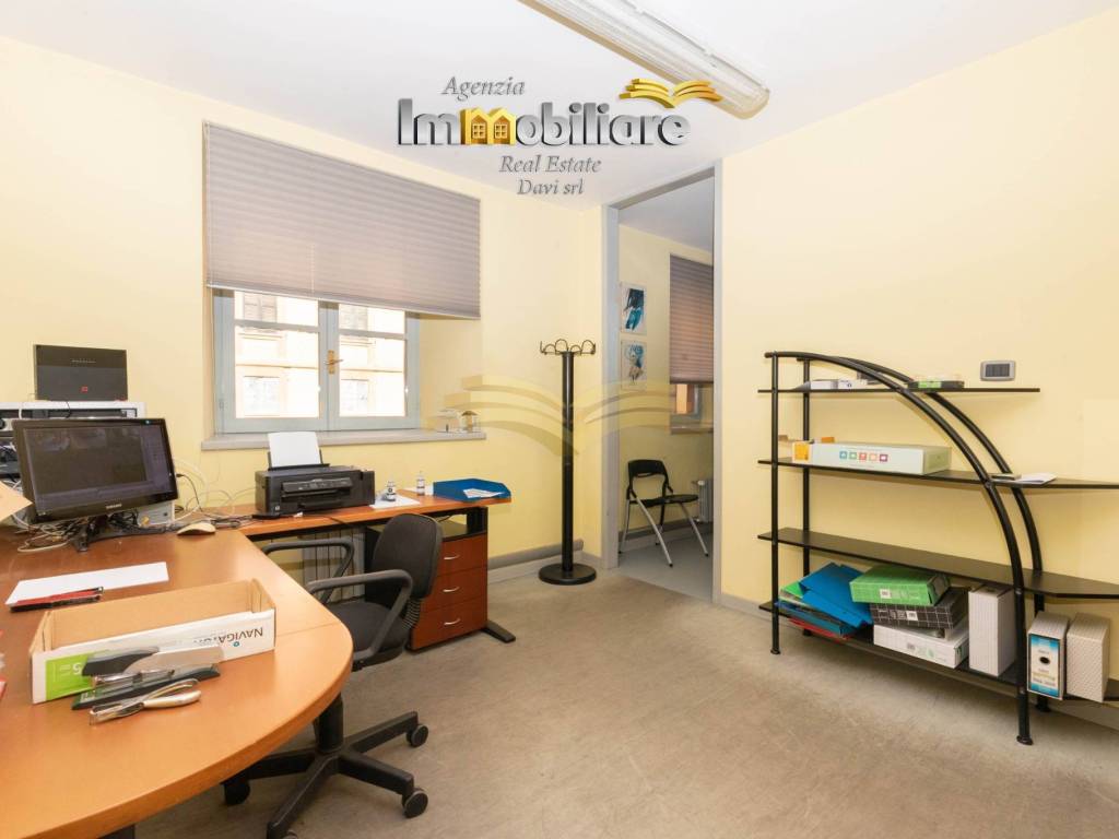 ufficio in vendita a Valenza