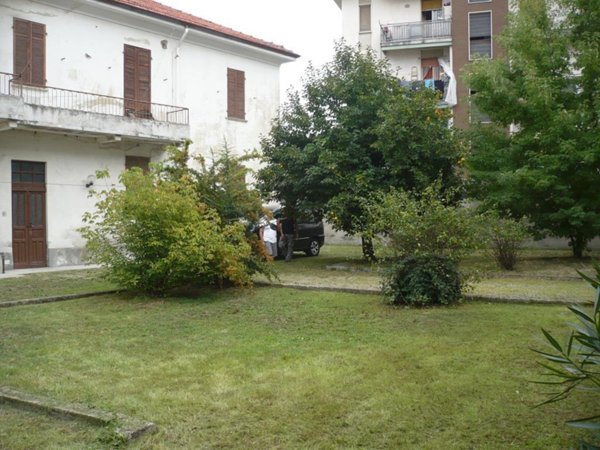 casa indipendente in vendita a Valenza