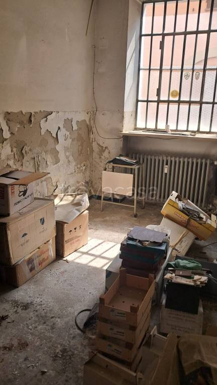 casa indipendente in vendita a Valenza