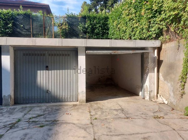 box auto in vendita a Valenza