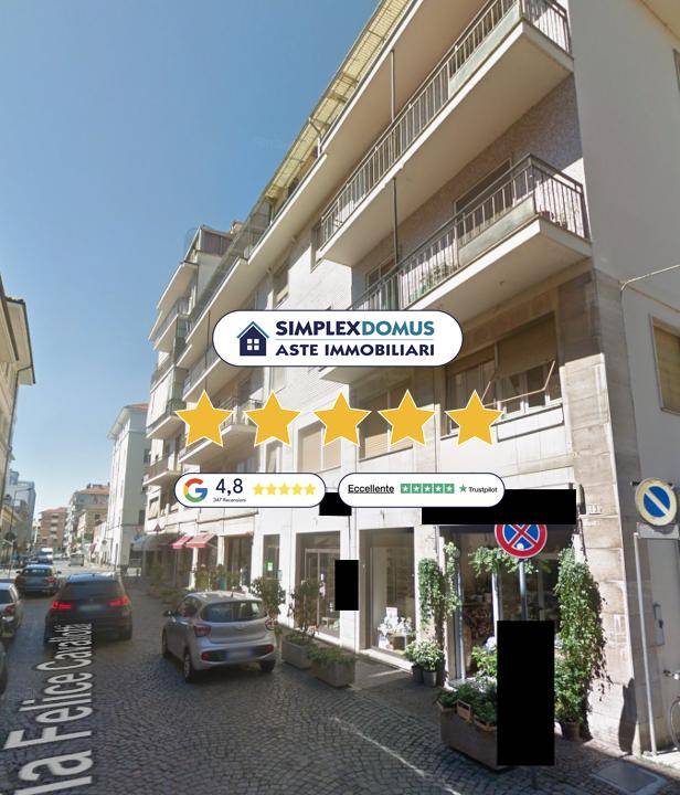 casa indipendente in vendita a Valenza