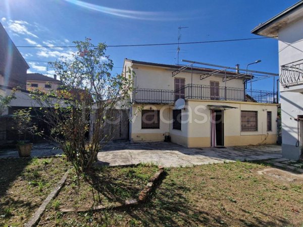 casa indipendente in vendita a Valmacca in zona Rivalba