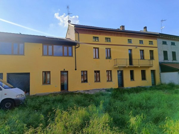 casa indipendente in vendita a Valmacca