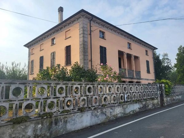 casale in vendita a Valmacca