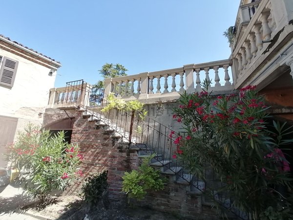 casa indipendente in vendita a Vignale Monferrato