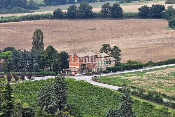 casa indipendente in vendita a Vignale Monferrato