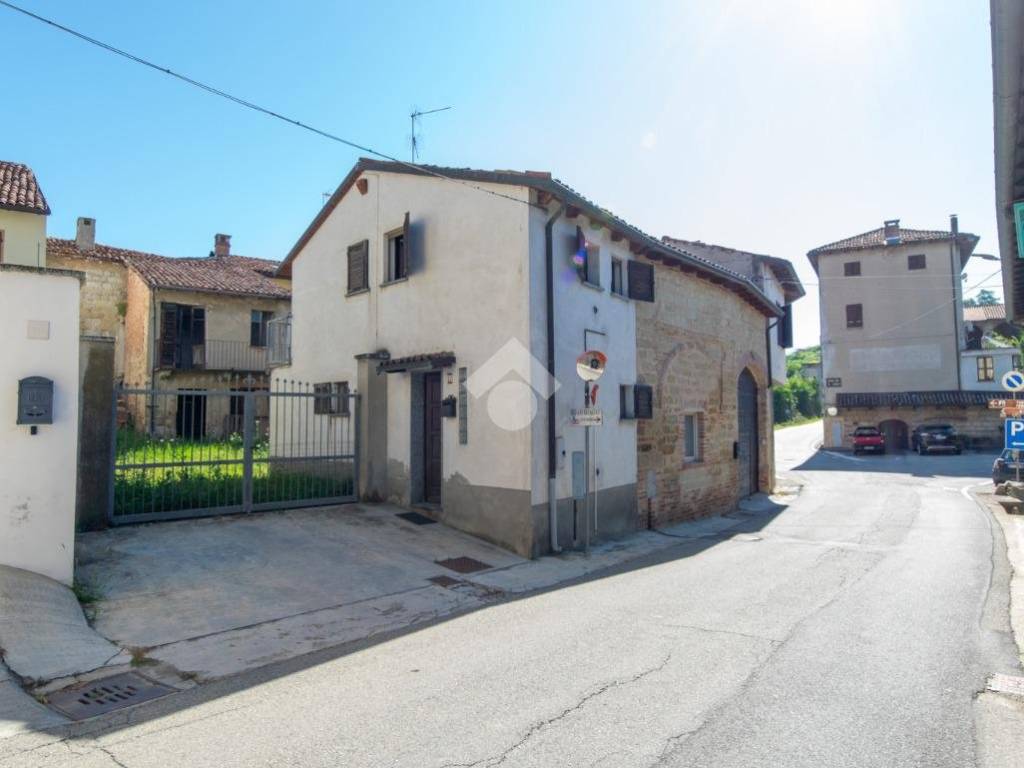 casa indipendente in vendita a Vignale Monferrato