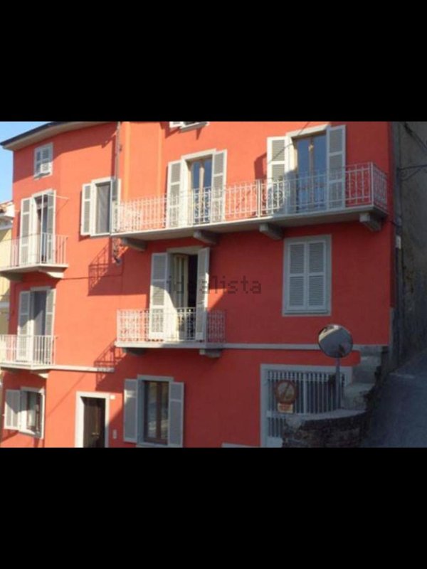 casa indipendente in vendita a Vignale Monferrato