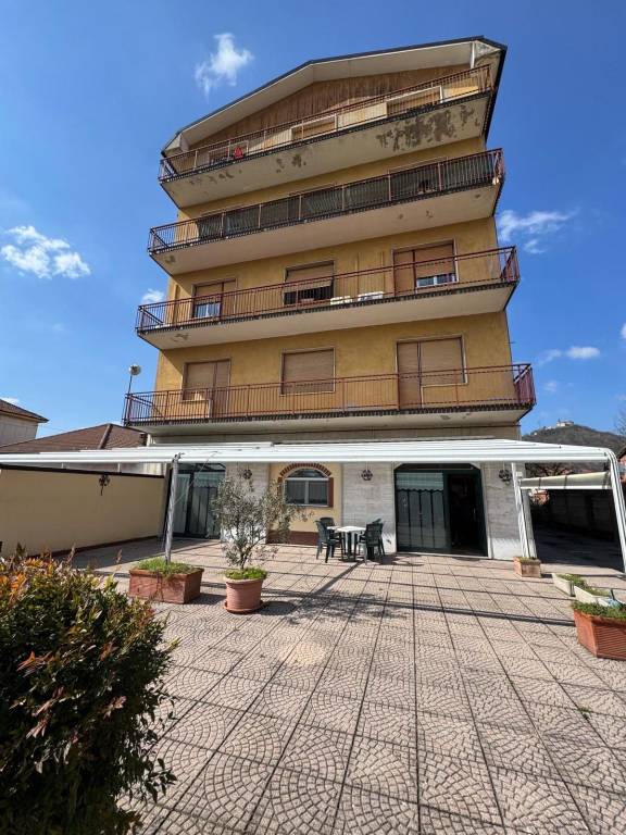 negozio in vendita a Vignole Borbera