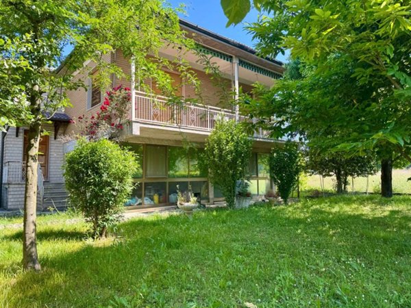 casa indipendente in vendita a Vignole Borbera