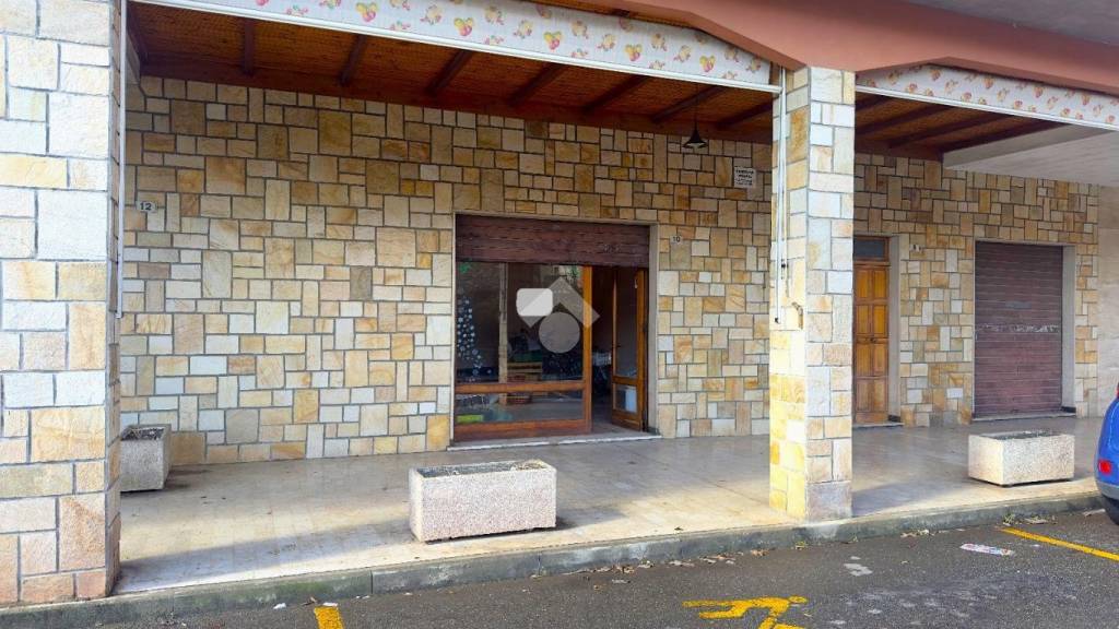 negozio in vendita a Vignole Borbera
