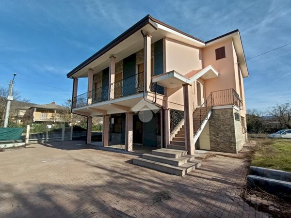 casa indipendente in vendita a Vignole Borbera
