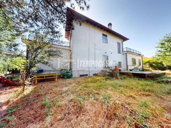 casa indipendente in vendita a Vignole Borbera