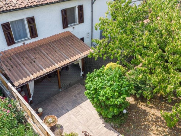 casa indipendente in vendita a Vignole Borbera