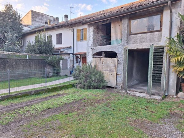 casa indipendente in vendita a Vignole Borbera