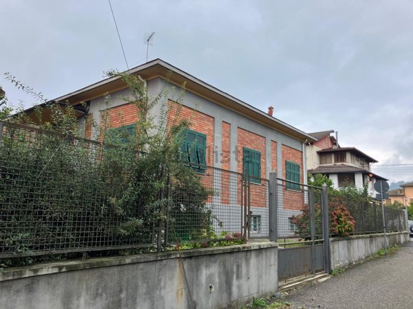 casa indipendente in vendita a Vignole Borbera