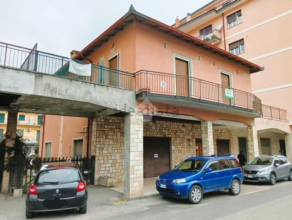 casa indipendente in vendita a Vignole Borbera