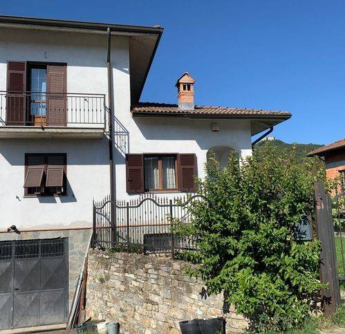 casa indipendente in vendita a Vignole Borbera