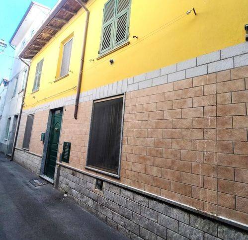 casa indipendente in vendita a Vignole Borbera