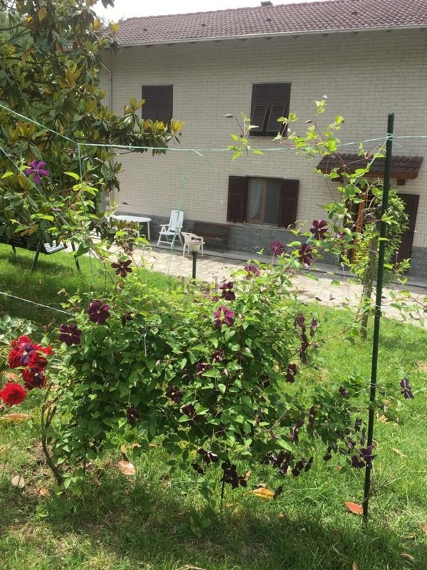 casa indipendente in vendita a Vignole Borbera