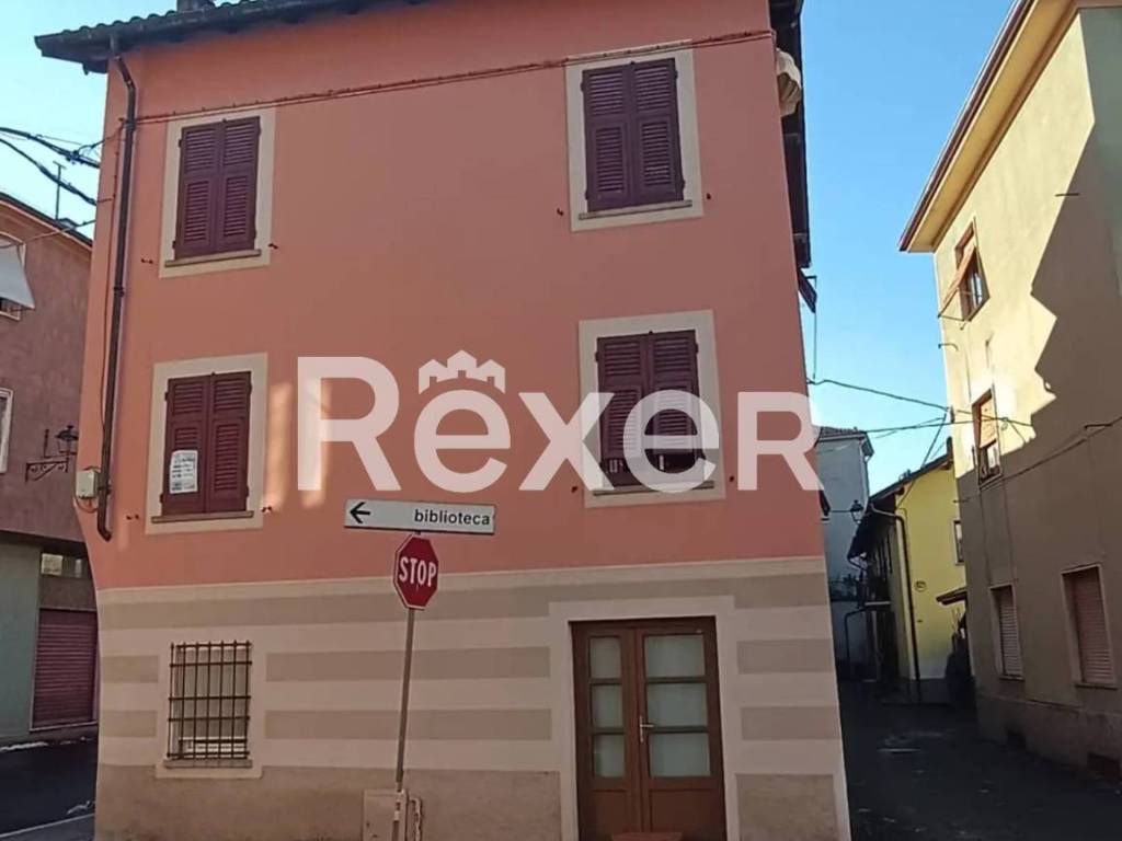casa indipendente in vendita a Vignole Borbera