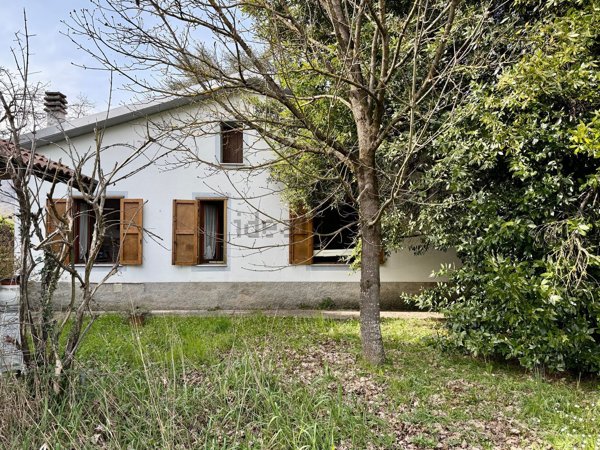 casa indipendente in vendita a Vignole Borbera
