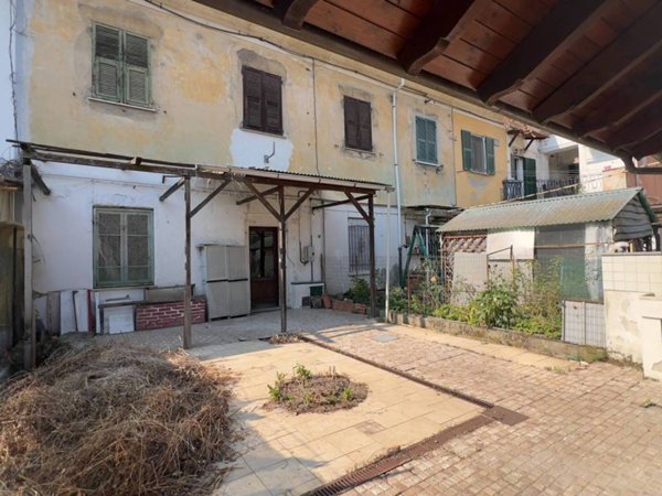 casa indipendente in vendita a Vignole Borbera