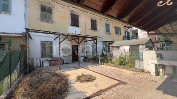 casa indipendente in vendita a Vignole Borbera