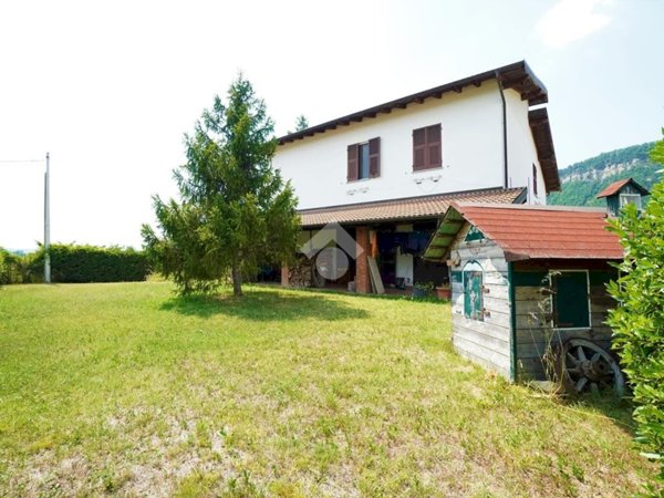 casa indipendente in vendita a Vignole Borbera in zona Variano Superiore