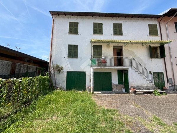 casa indipendente in vendita a Vignole Borbera