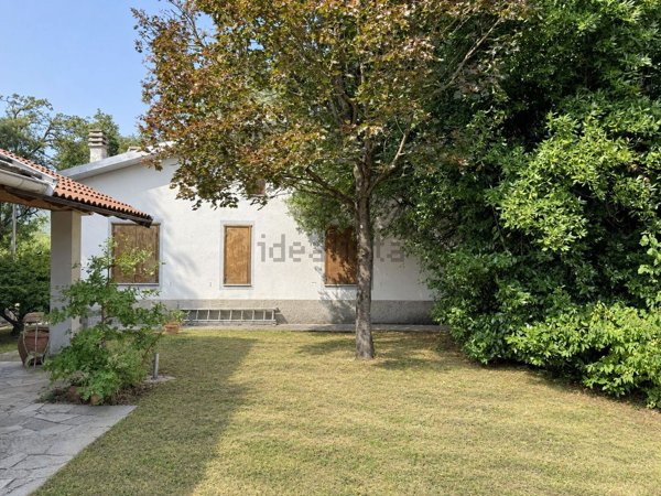 casa indipendente in vendita a Vignole Borbera