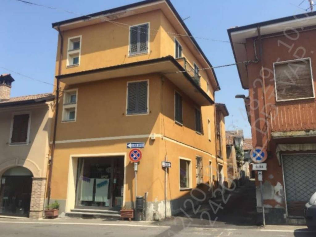 negozio in vendita a Viguzzolo