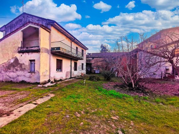 casa indipendente in vendita a Viguzzolo