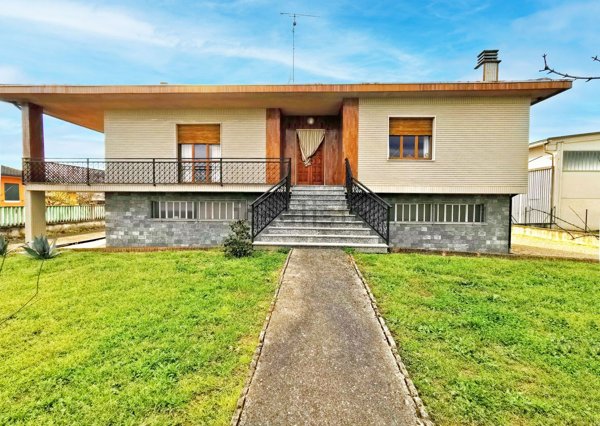 casa indipendente in vendita a Viguzzolo