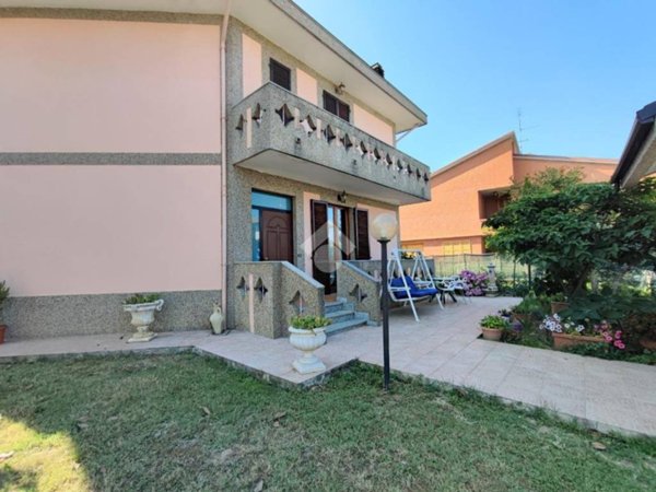 casa indipendente in vendita a Viguzzolo