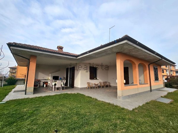 casa indipendente in vendita a Viguzzolo