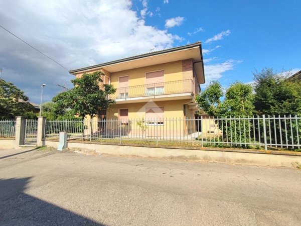 casa indipendente in vendita a Viguzzolo