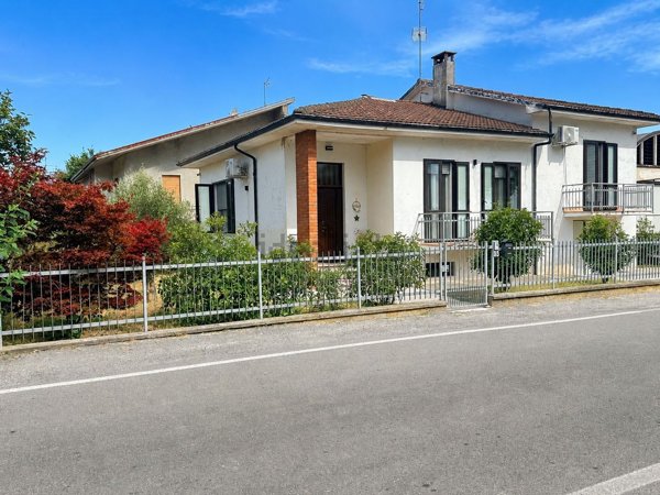 casa indipendente in vendita a Viguzzolo