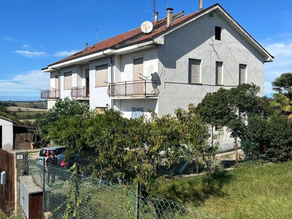 intera palazzina in vendita a Villadeati in zona Zanco