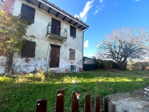 casa indipendente in vendita a Villadeati