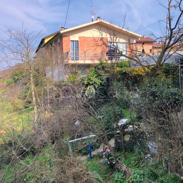 casa indipendente in vendita a Villadeati