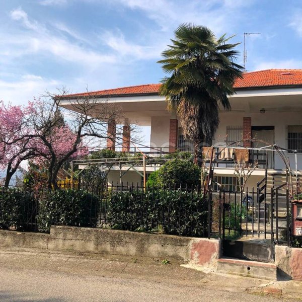 casa indipendente in vendita a Villadeati