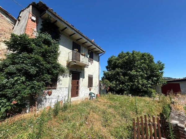 casa semindipendente in vendita a Villadeati