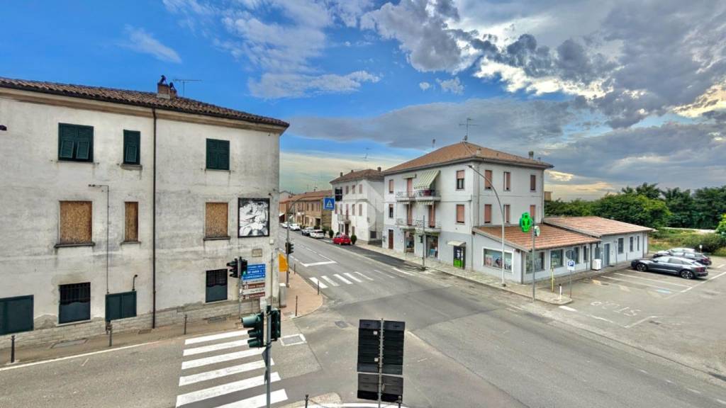 appartamento in vendita a Villalvernia