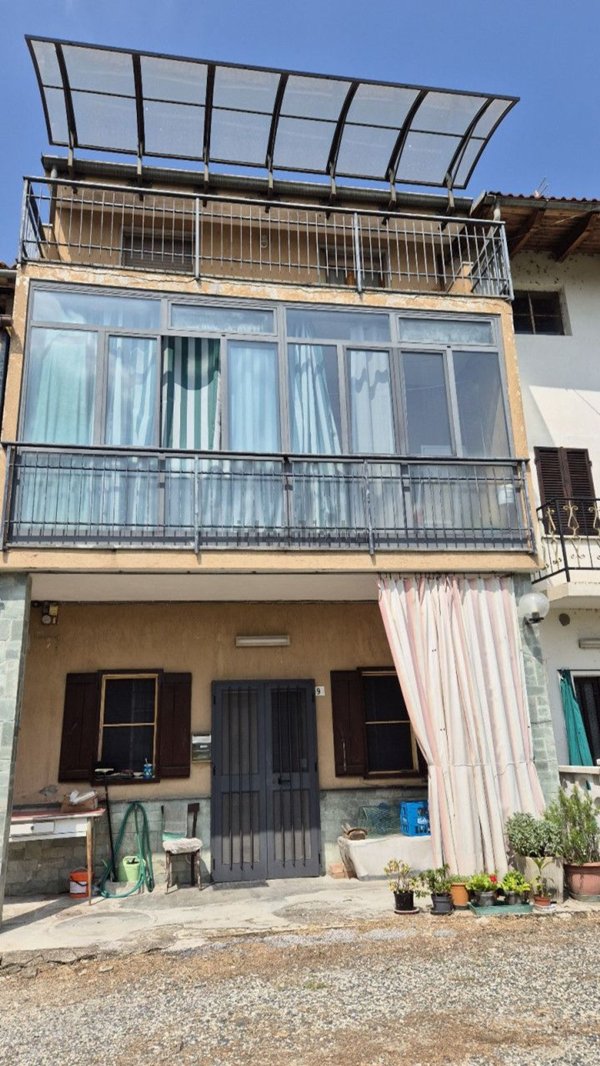 casa semindipendente in vendita a Villamiroglio