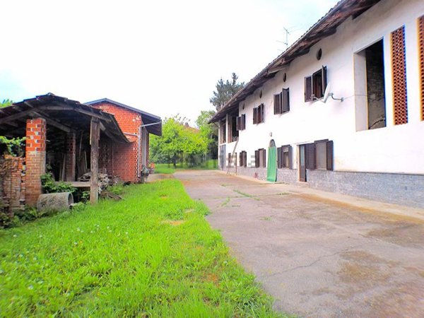pentavano in vendita a Villamiroglio