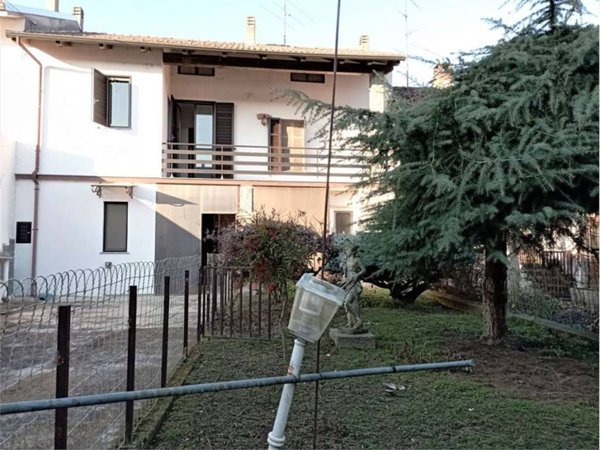 casa indipendente in vendita a Villanova Monferrato