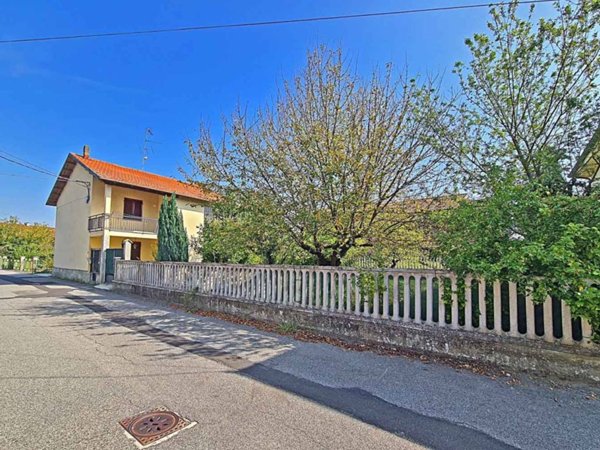 casa indipendente in vendita a Villanova Monferrato