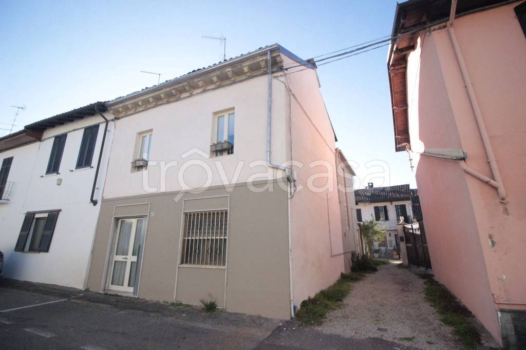 casa indipendente in vendita a Villanova Monferrato