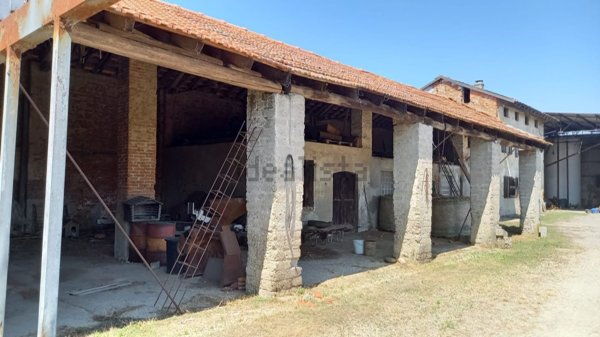 casale in vendita a Villanova Monferrato